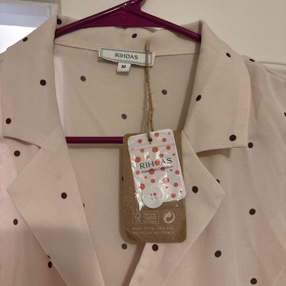 Never worn vintage dress - Picture 2 of 2